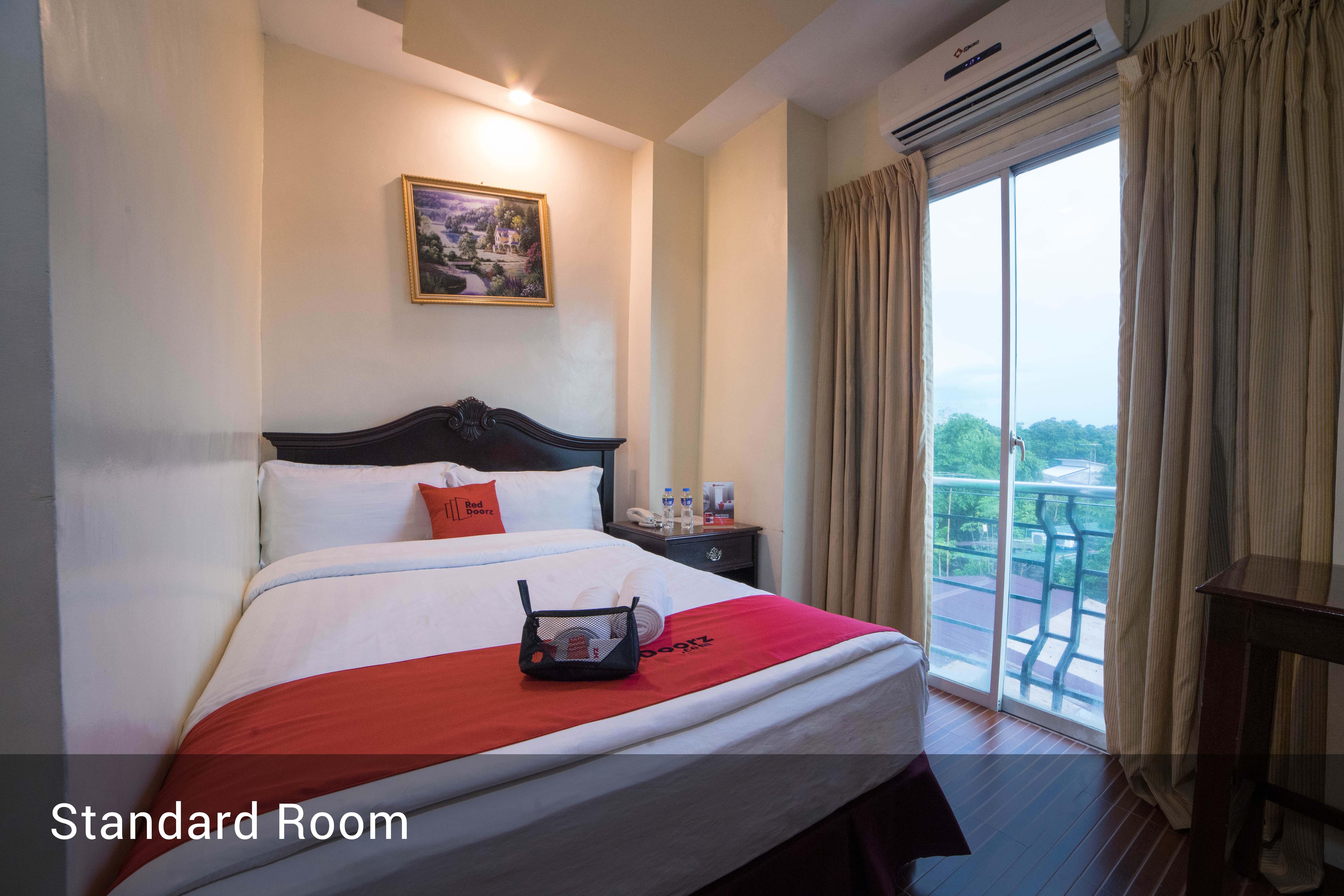 Reddoorz Plus @ Balibago Angeles City Экстерьер фото