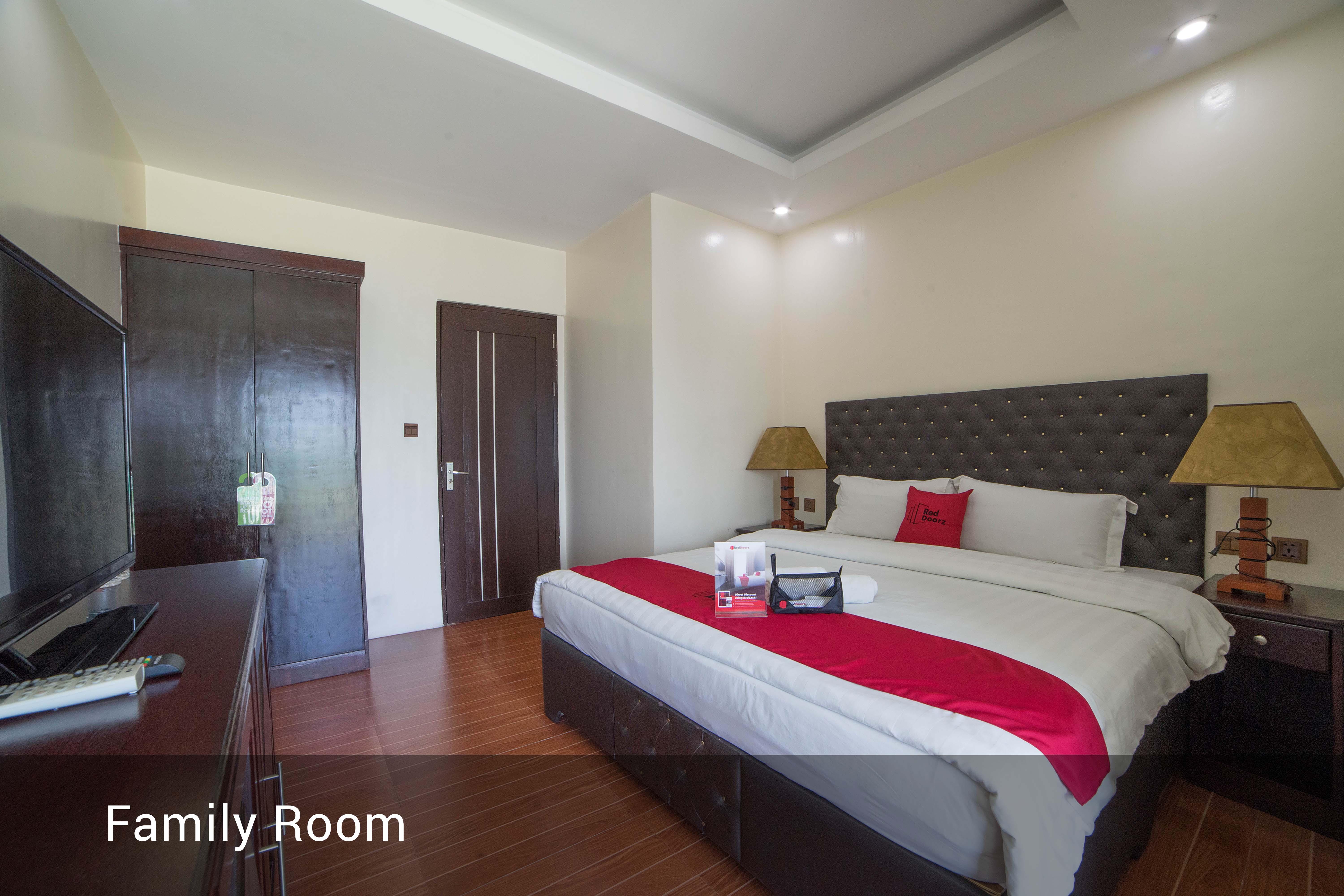 Reddoorz Plus @ Balibago Angeles City Экстерьер фото