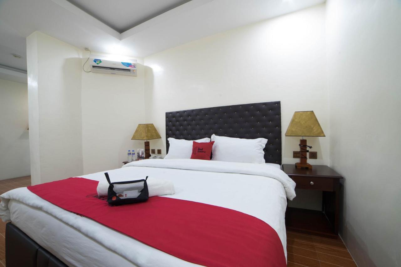 Reddoorz Plus @ Balibago Angeles City Экстерьер фото