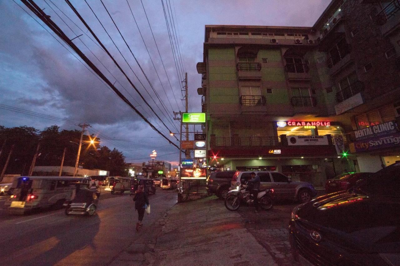 Reddoorz Plus @ Balibago Angeles City Экстерьер фото